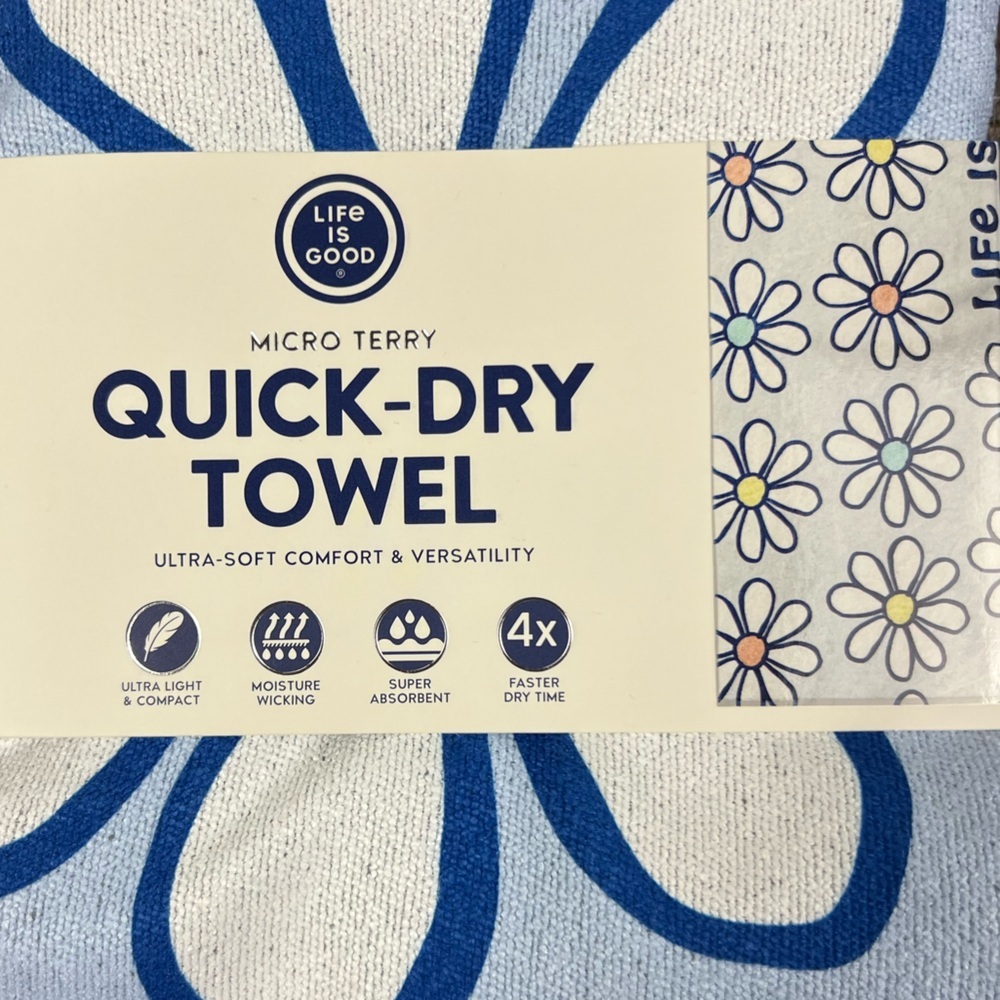Life Is Good - ‘Blue Daisy’ Quick-Dry Towel. 72.5“ x 30“. NWT Firm! Last one! - Picture 2 of 2